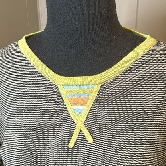 Cousin Johnny black/white stripe contrast pastel stripe knit top. Large. - Picture 2 of 5